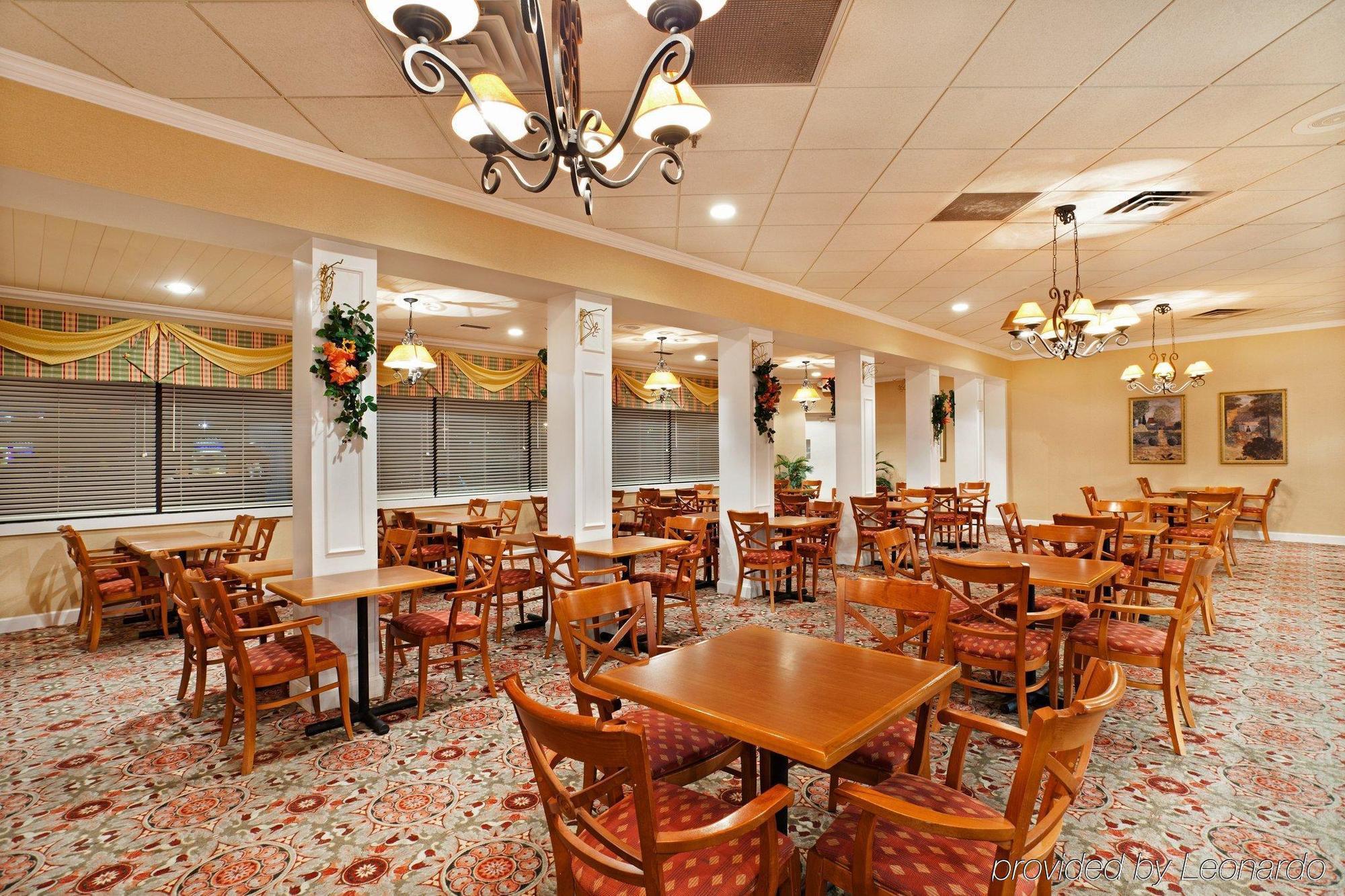 Holiday Inn Express Wilkesboro Restaurant foto